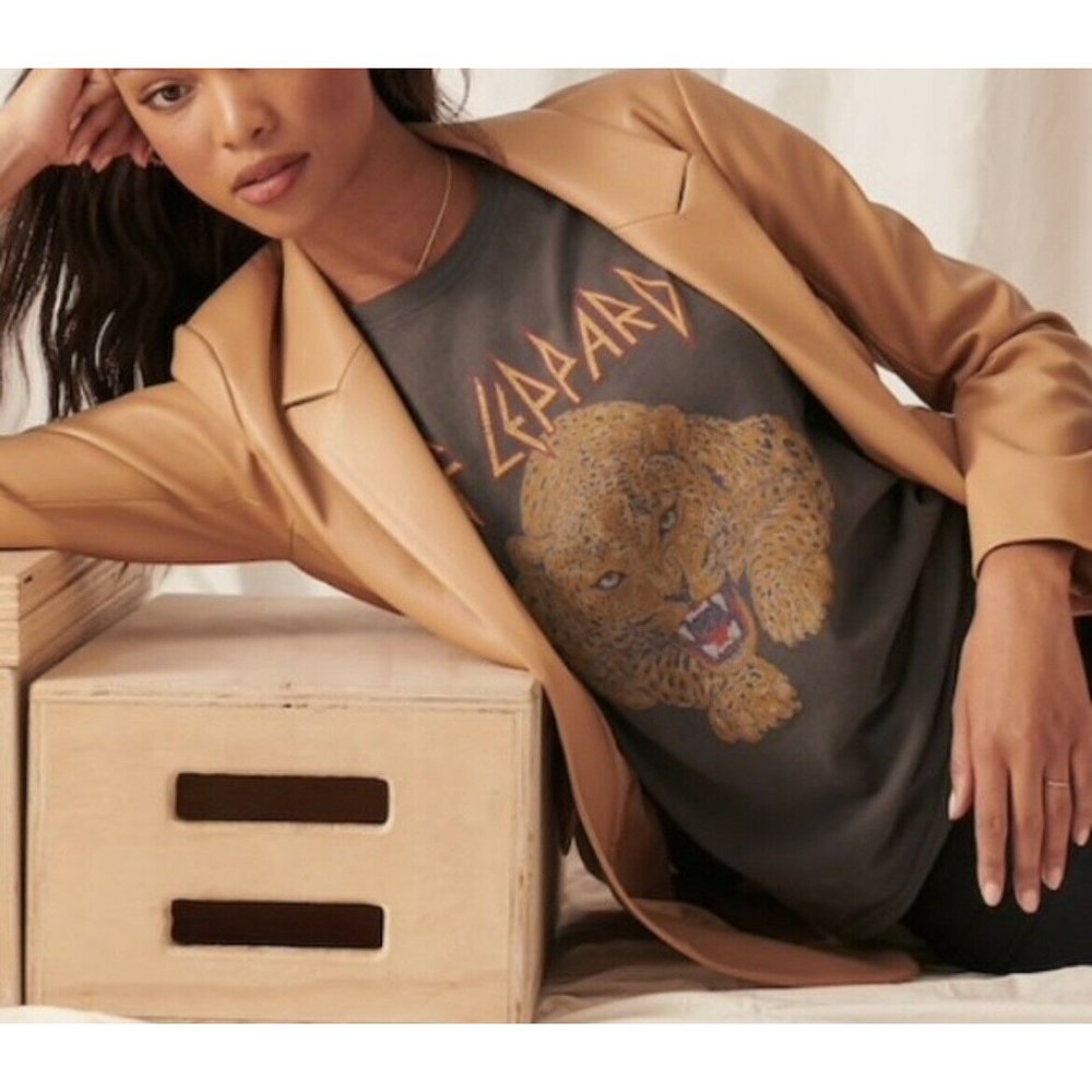 NEW W TAGS ABERCROMBIE FITCH Relaxed T Shirt Tee  DEF LEPPARD women  size L